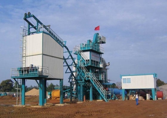 0.8% Bitumen Metering Accuracy Asphalt Mixing Plant With 180tph Drying Capacity