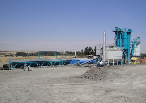 80T Hot Aggregate Silo Asphalt Plant With 300000 Batches Mixing Blade Life Time